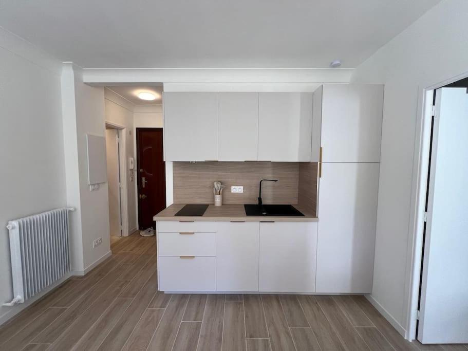Magnifique T2 Proche Mer Et Ville Refait A Neuf Avec Terrasse Menton Exterior foto